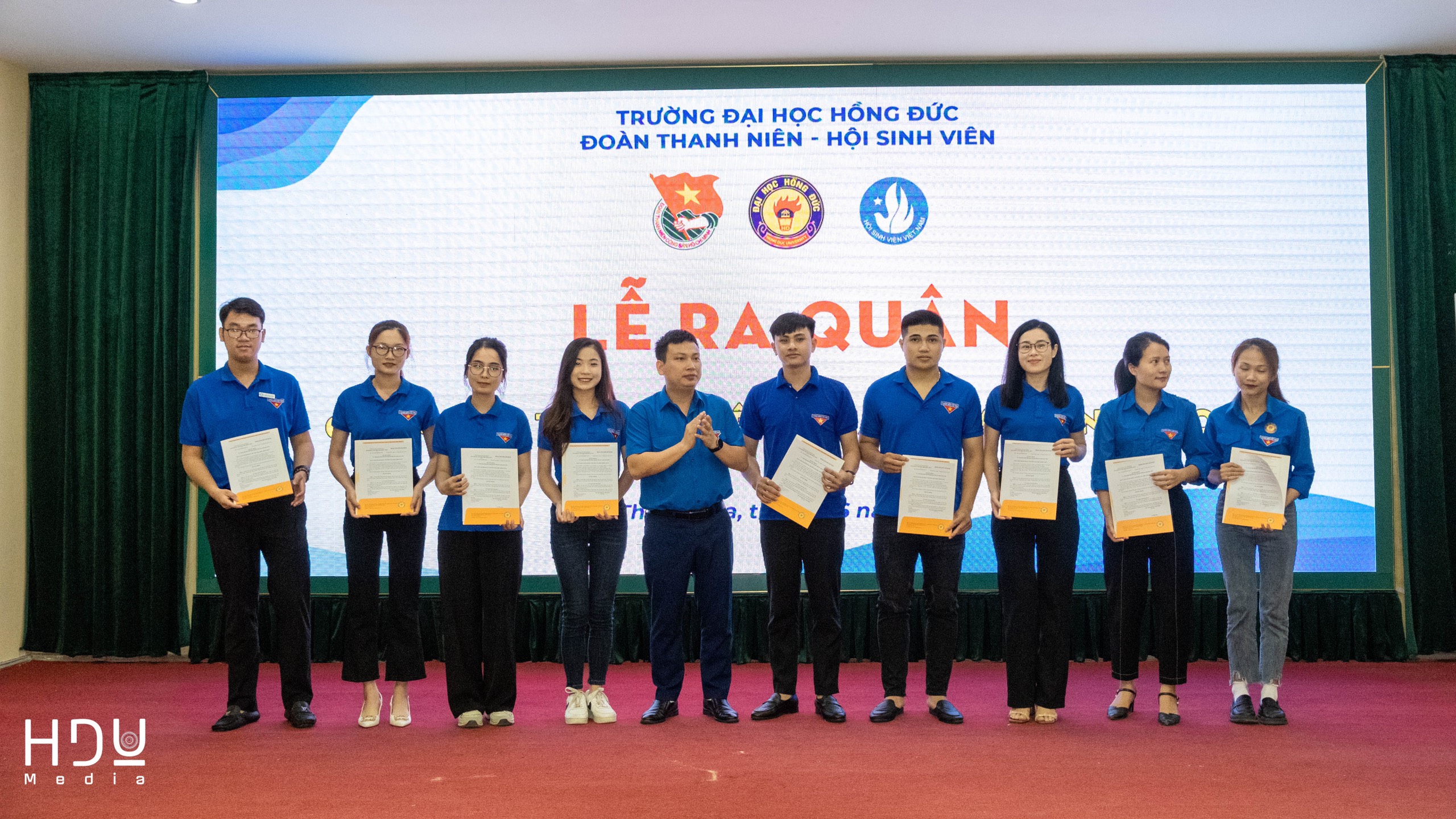 Media/1003_hdu_doanthanhnien/FolderFunc/202306/Images/trao-qd-20230621085655-e.jpg