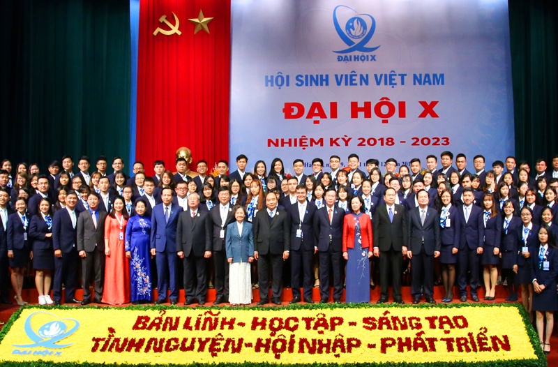 Đoàn Đại biểu Hội Sinh viên trường Đại học Hồng Đức tham dự Đại hội đại biểu toàn quốc Hội sinh viên Việt Nam lần thứ X nhiệm kỳ 2018 - 2023