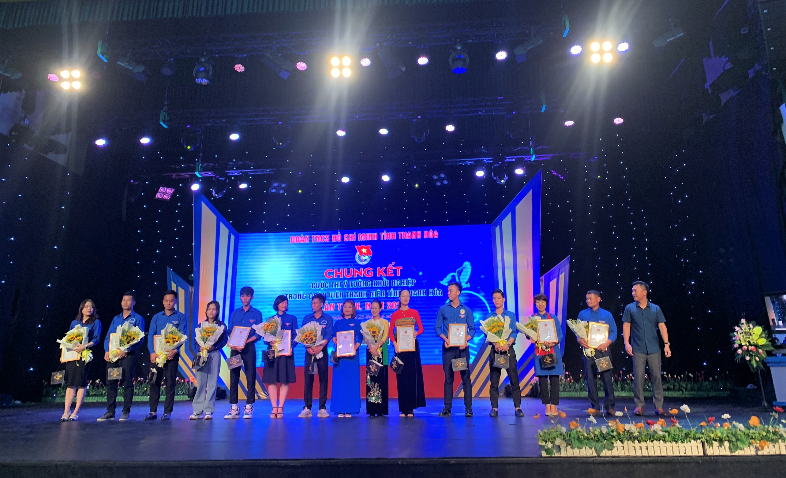 Media/1_hdu_home/FolderFunc/202206/Images/cac-nhom-du-thi-20220626050951-e-20220626124557-e.jpg