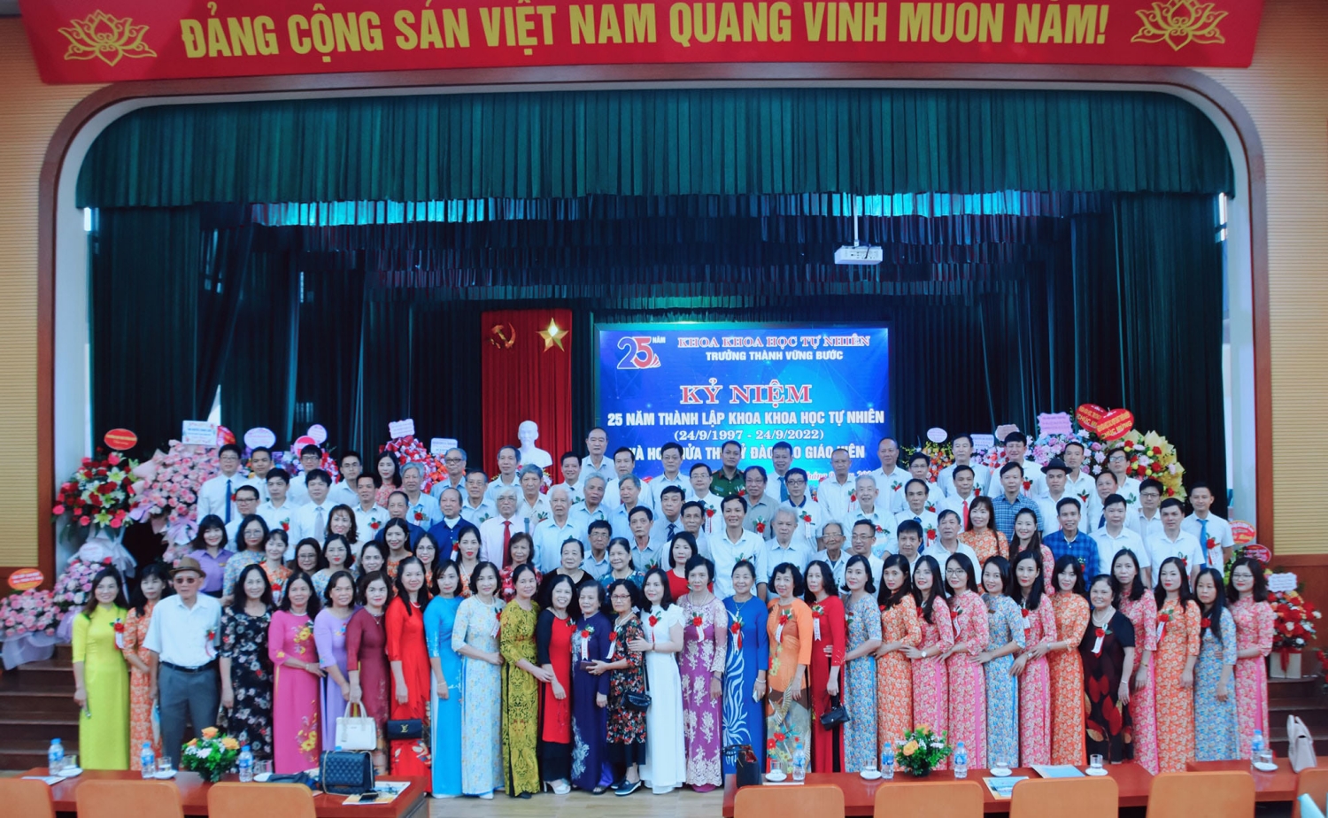 Lễ kỷ niệm 25 năm thành lập Khoa Khoa học Tự nhiên (24/9/1997 - 24/9/2022) và hơn nửa thế kỉ đào tạo giáo viên