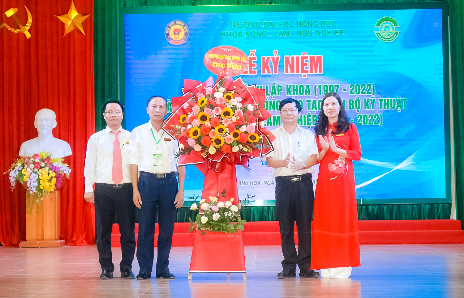 Khoa Nông – Lâm – Ngư nghiệp hân hoan tổ chức Lễ kỷ niệm 25 thành lập Khoa và 42 năm truyền thống đào tạo cán bộ kỹ thuật lĩnh vực NLNN