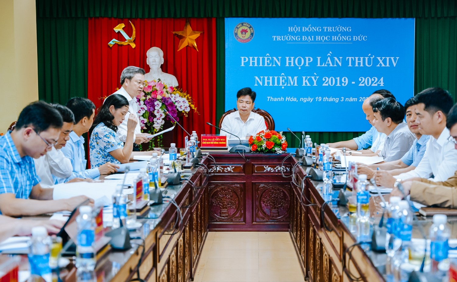 Hội đồng trường Trường Đại học Hồng Đức thông qua Nghị quyết bổ nhiệm Phó Hiệu trưởng tại phiên họp thứ 14