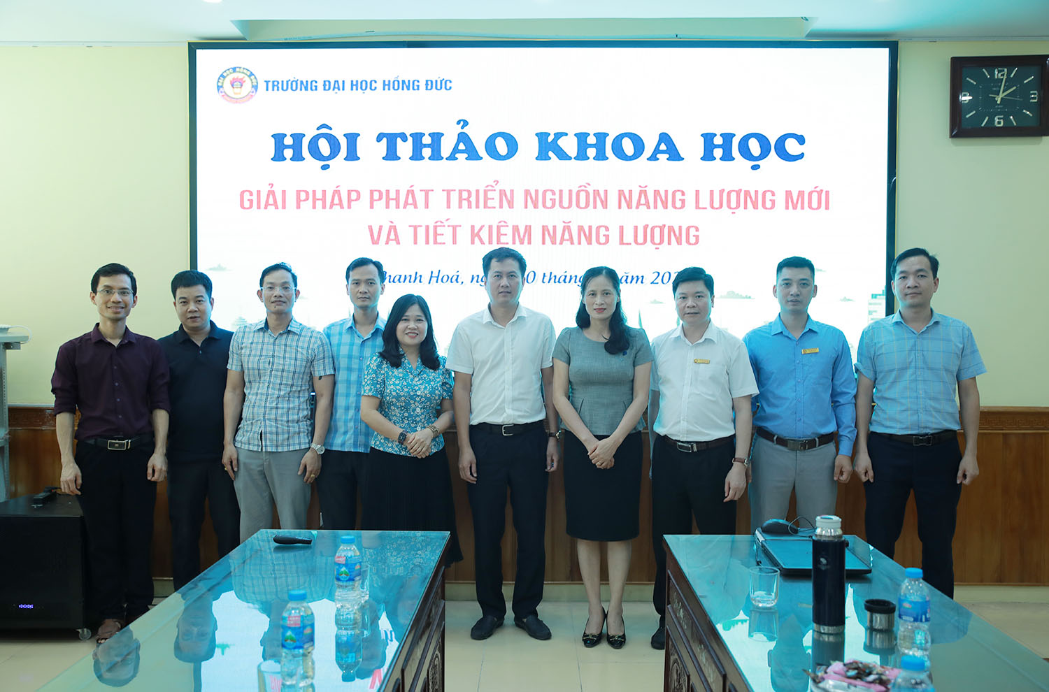 Trường Đại học Hồng Đức tổ chức Hội thảo khoa học với chủ đề: “Giải pháp phát triển nguồn năng lượng mới và tiết kiệm năng lượng”