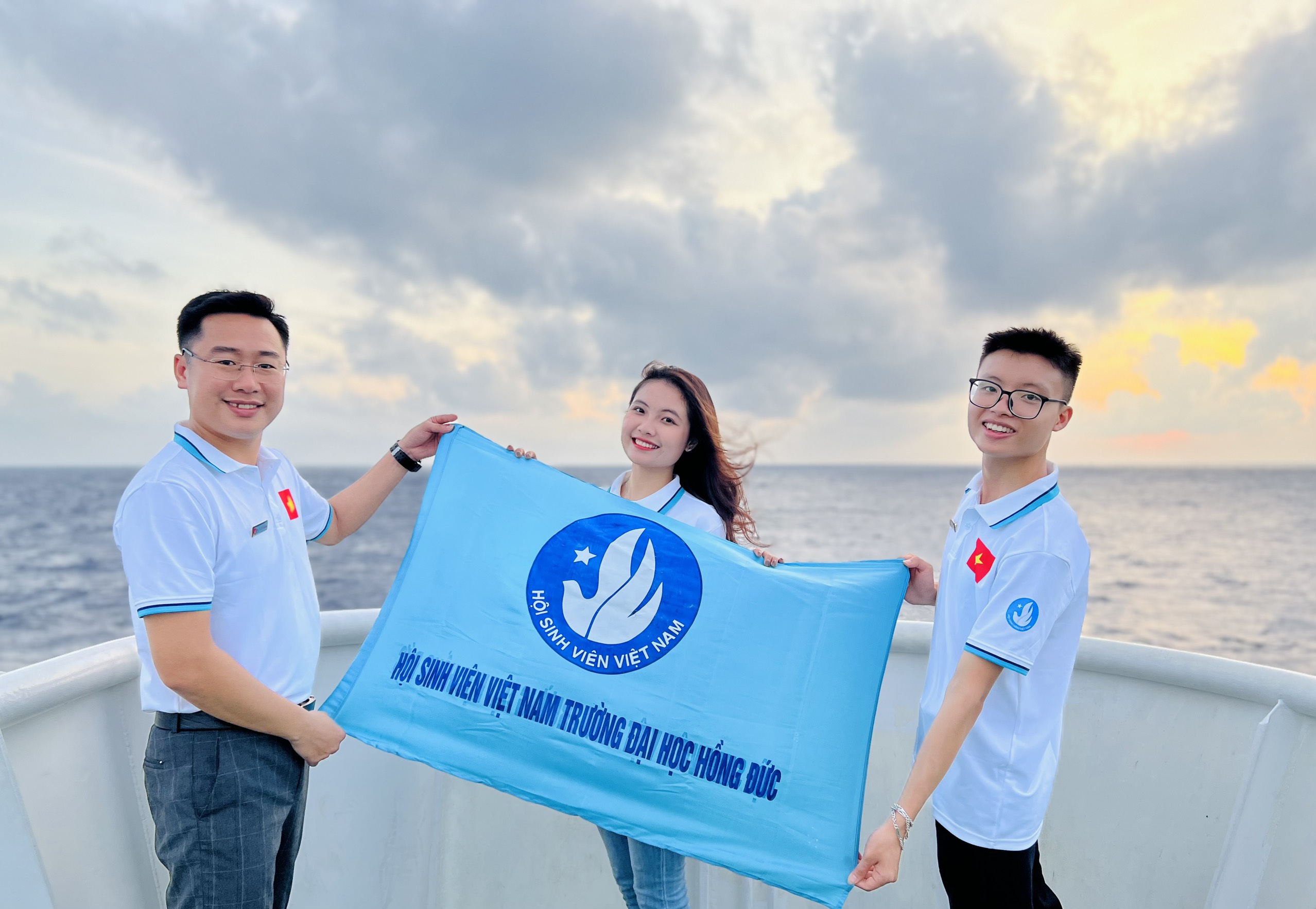 Hội sinh viên Trường Đại học Hồng Đức tham gia hành trình “Sinh viên với biển, đảo Tổ quốc” năm 2023