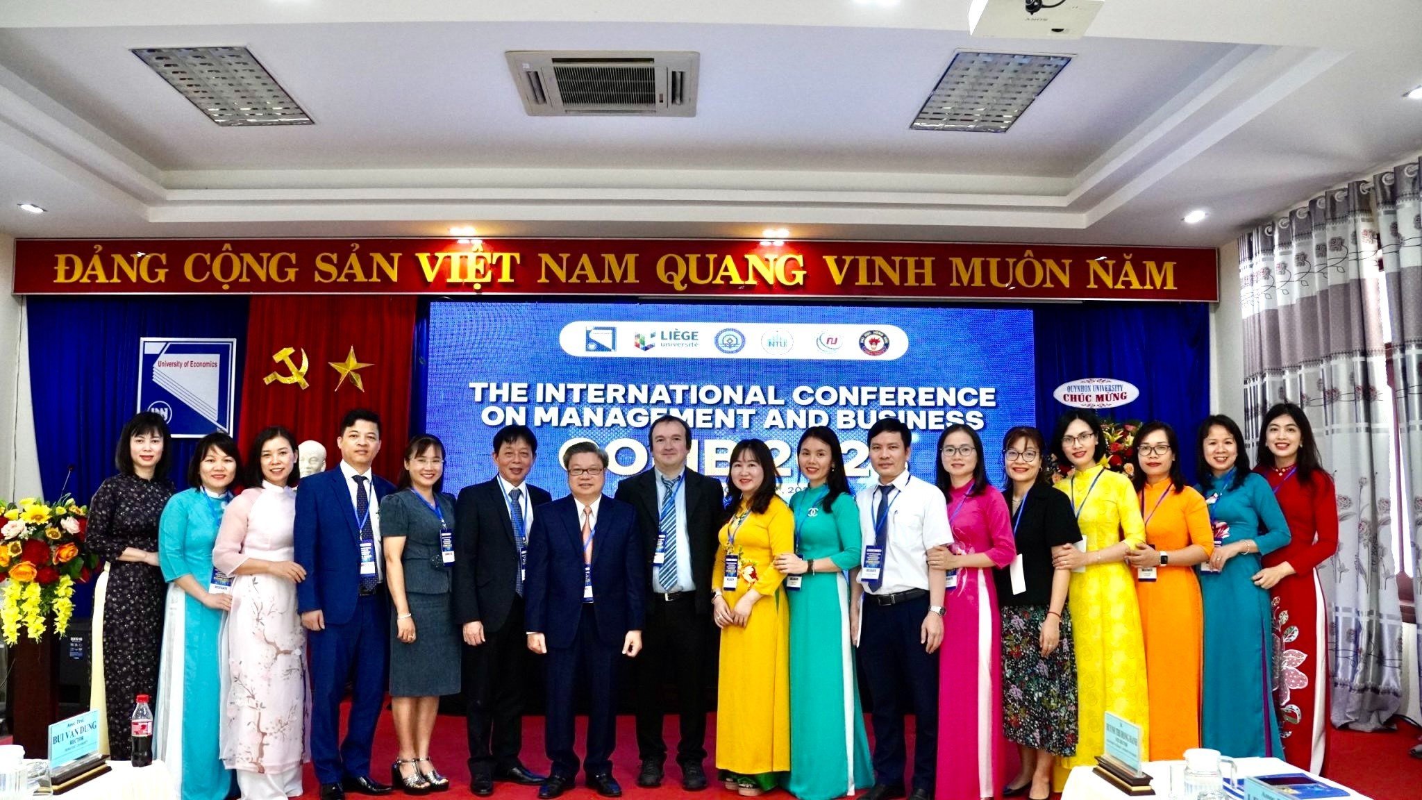 Trường Đại học Hồng Đức đồng tổ chức thành công Hội thảo khoa học quốc tế về Quản trị và Kinh doanh 2023 (COMB - 2023)