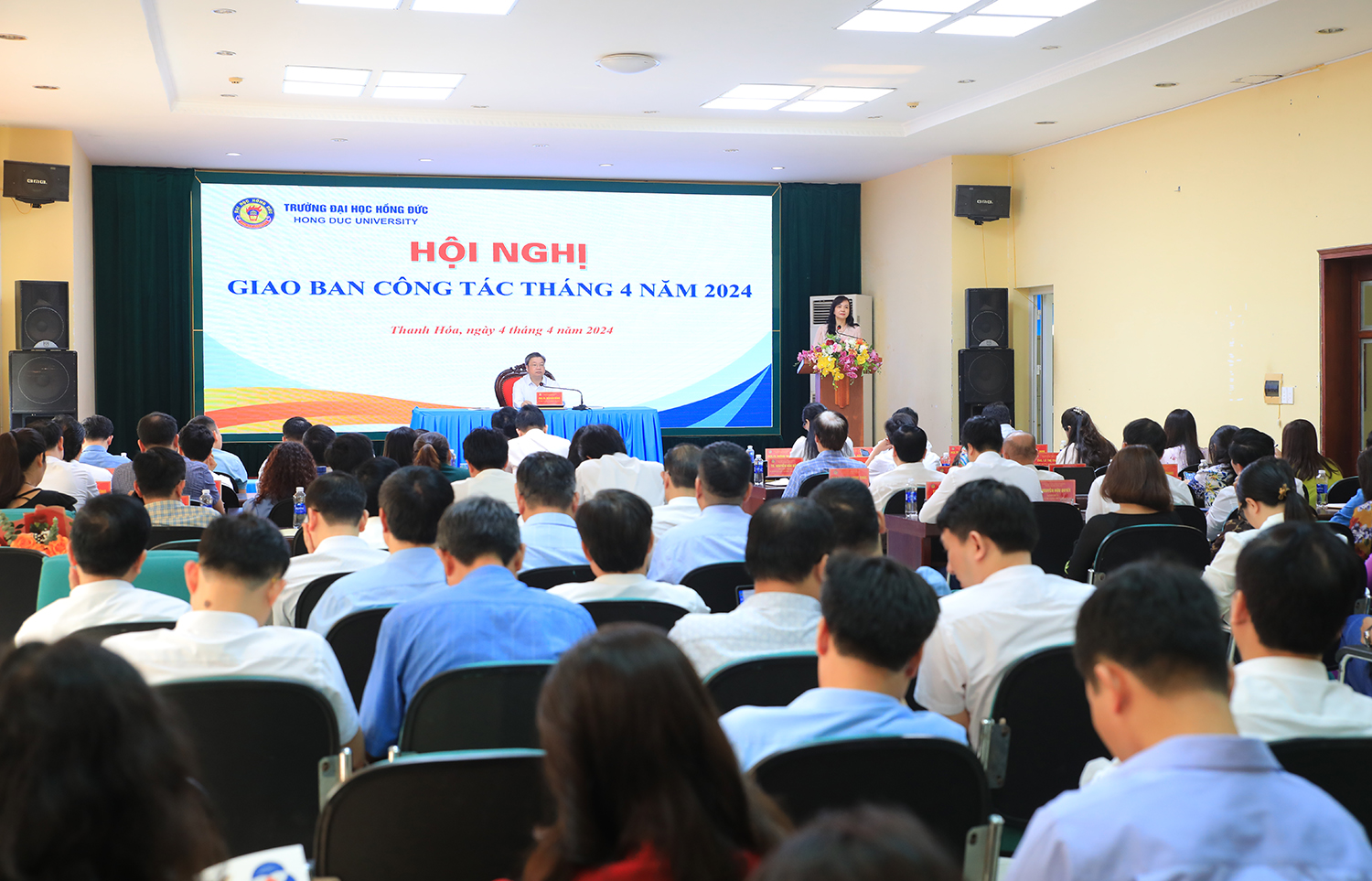 Trường Đại học Hồng Đức tổ chức Hội nghị giao ban công tác tháng 04 năm 2024