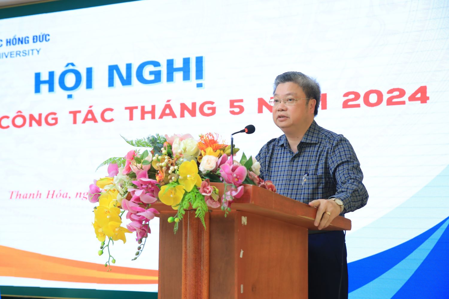 Trường Đại học Hồng Đức tổ chức Hội nghị giao ban công tác tháng 05 năm 2024