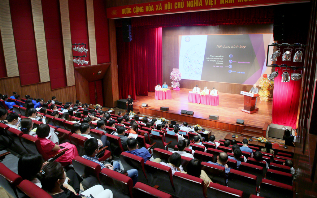 Media/1_hdu_home/FolderFunc/202405/Images/2211672-hoi-thao-dhhl-1-11381610-20240510022941-e.jpg