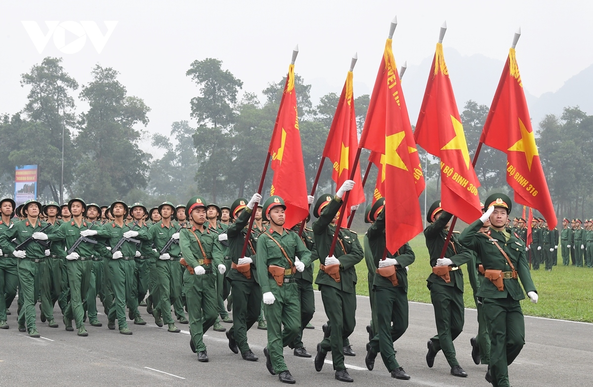 Media/1_hdu_home/FolderFunc/202405/Images/vov-duyet-binh-dien-bien-phu-94-20240505094506-e.jpg