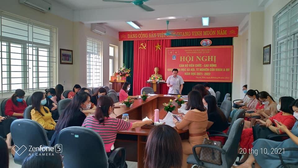 Hội nghị cán bộ viên chức – lao động năm học 2021-2022 và chào mừng kỷ niệm 91 năm ngày truyền thống phụ nữ Việt Nam