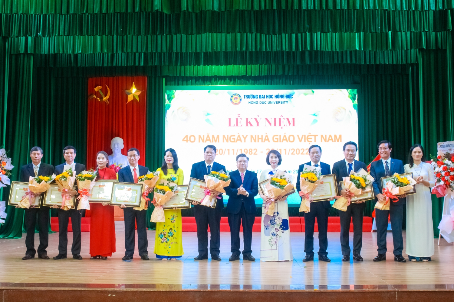 Trường Đại học Hồng Đức long trọng tổ chức Lễ kỷ niệm 40 năm ngày Nhà giáo Việt Nam (20/11/1982 – 20/11/2022).