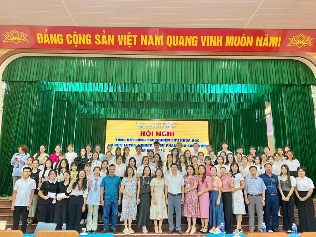 HỘI NGHỊ TỔNG KẾT CÔNG TÁC NGHIÊN CỨU KHOA HỌC VÀ RÈN LUYỆN NGHIỆP VỤ SƯ PHẠM CHO SINH VIÊN NĂM HỌC 2023-2024