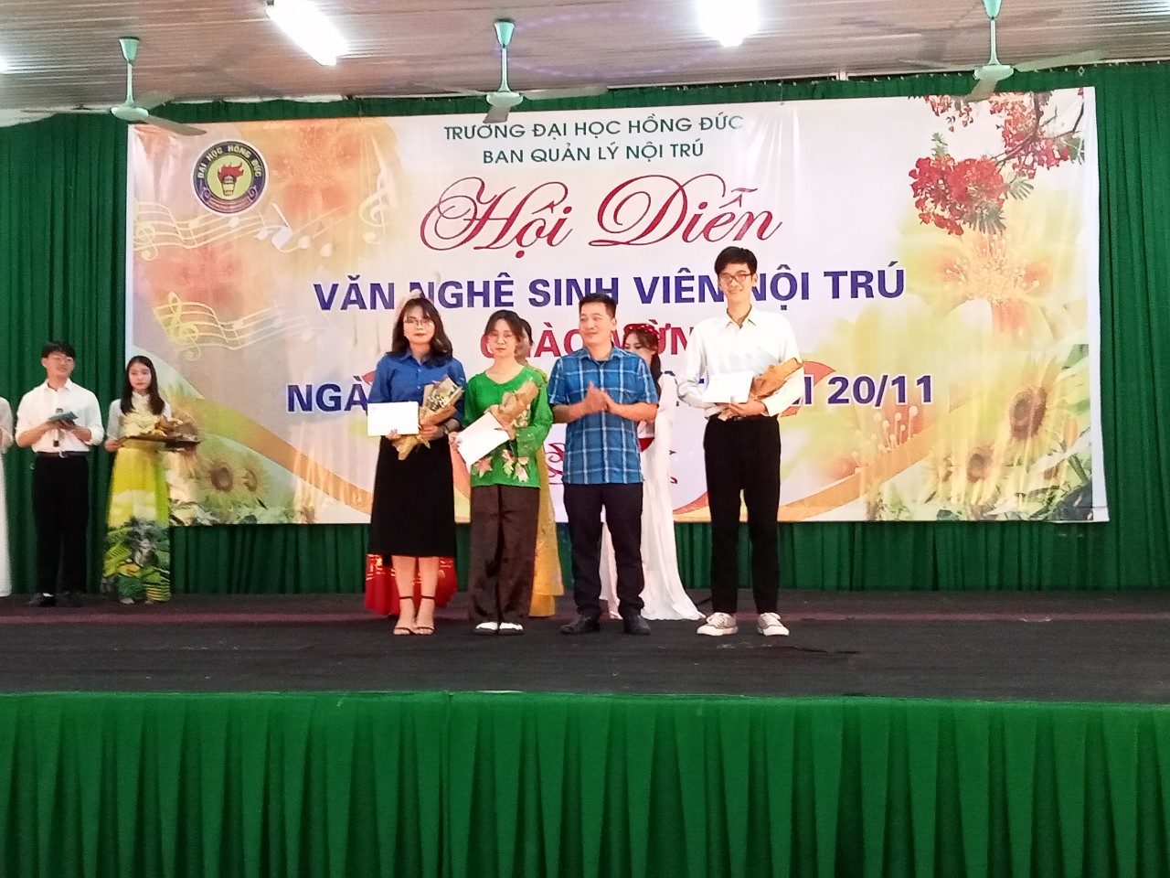 Hội diễn văn nghệ sinh viên nội trú chào mừng ngày nhà giáo Việt Nam 20/11/2021