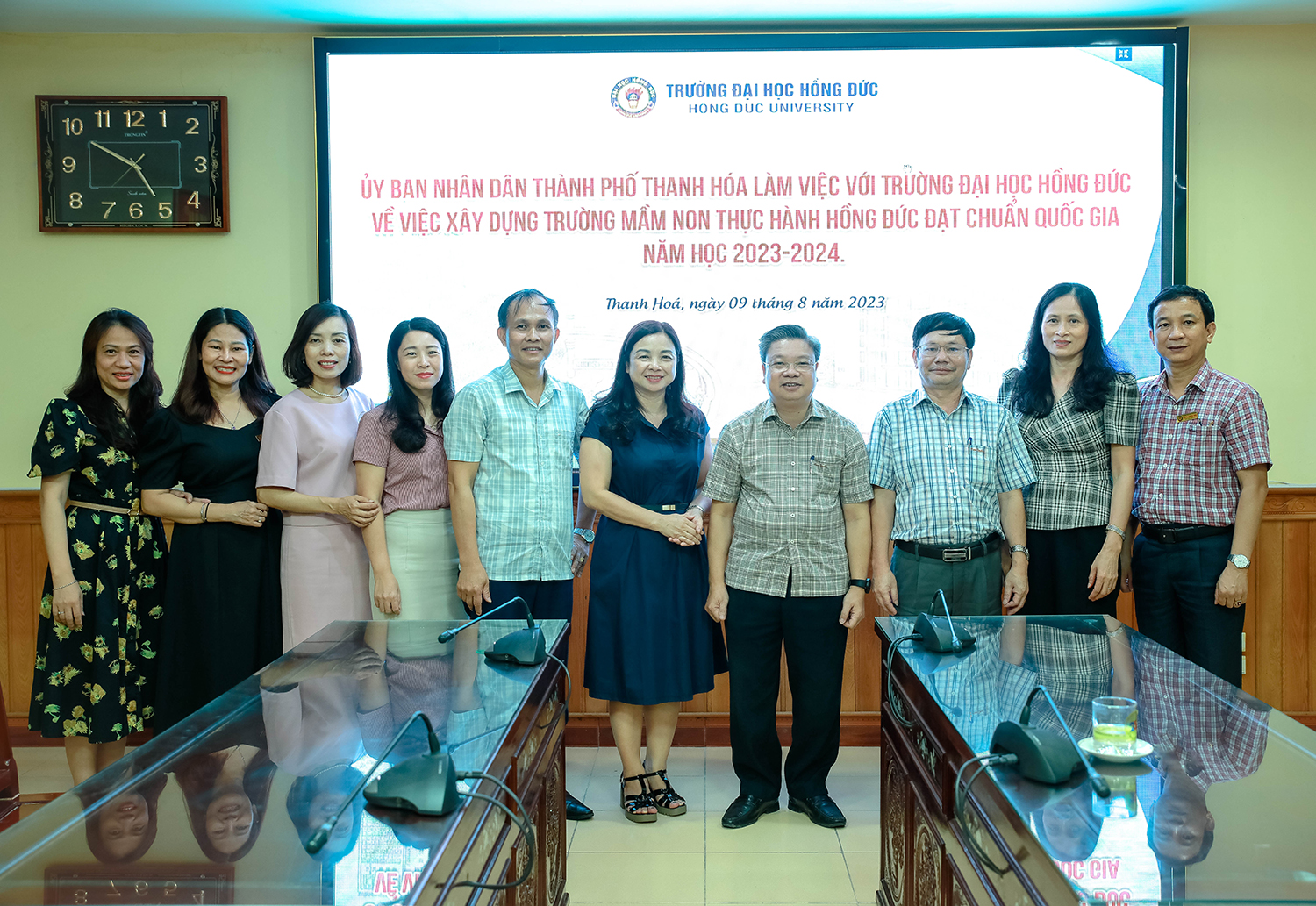 Uỷ ban Nhân dân thành phố Thanh Hoá làm việc với Trường Đại học Hồng Đức về việc xây dựng Trường Mầm non Thực hành đạt chuẩn quốc gia năm học 2023 – 2024