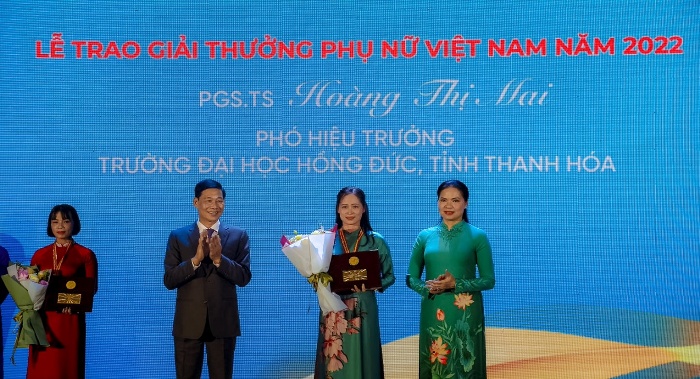 Đoàn viên Công đoàn Trường Đại học Hồng Đức vinh dự nhận Giải thưởng Phụ nữ Việt Nam năm 2022
