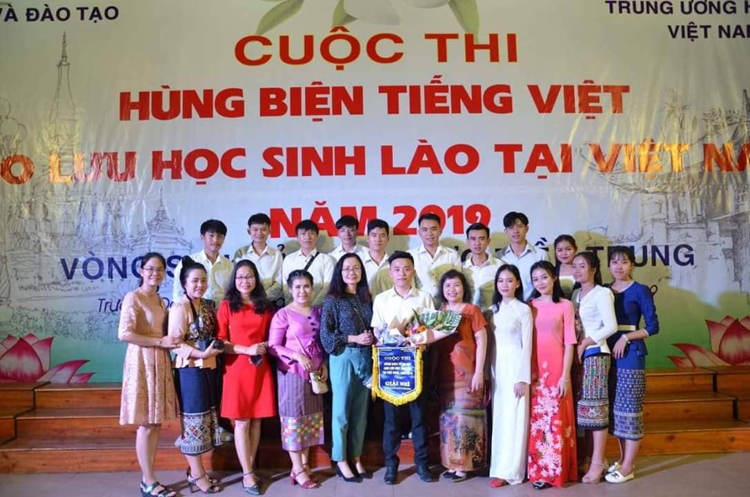 Sinh viên ĐH Hồng Đức đạt giải Nhì tại Sơ khảo cuộc thi hùng biện tiếng Việt cho LHS - SV Lào năm 2019