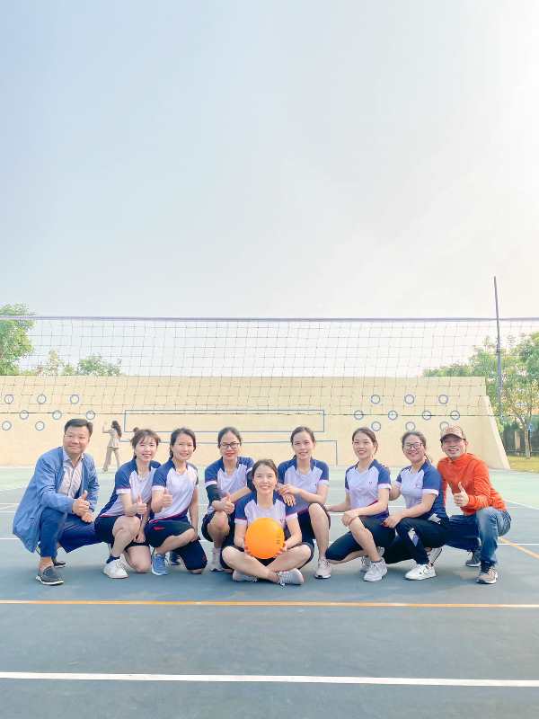 Khoa Ngoại Ngữ ấn tượng trong giải bóng chuyền hơi nữ CB-VC-LĐ năm học 2022-2023