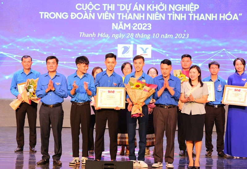 Nhóm sinh viên Khoa Kỹ thuật Công nghệ, Trường Đại học Hồng Đức xuất sắc giành giải nhất cuộc thi“Dự án khởi nghiệp trong đoàn viên, thanh niên tỉnh Thanh Hoá năm 2023”