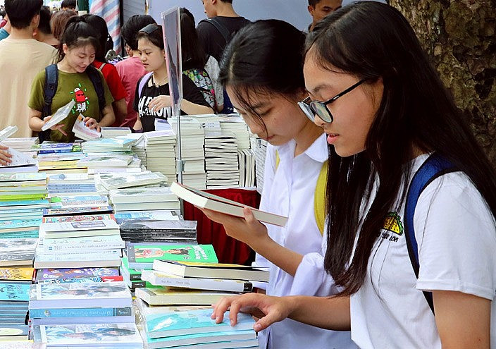 Cần nỗ lực xây dựng văn hóa đọc cho giới trẻ Việt Nam