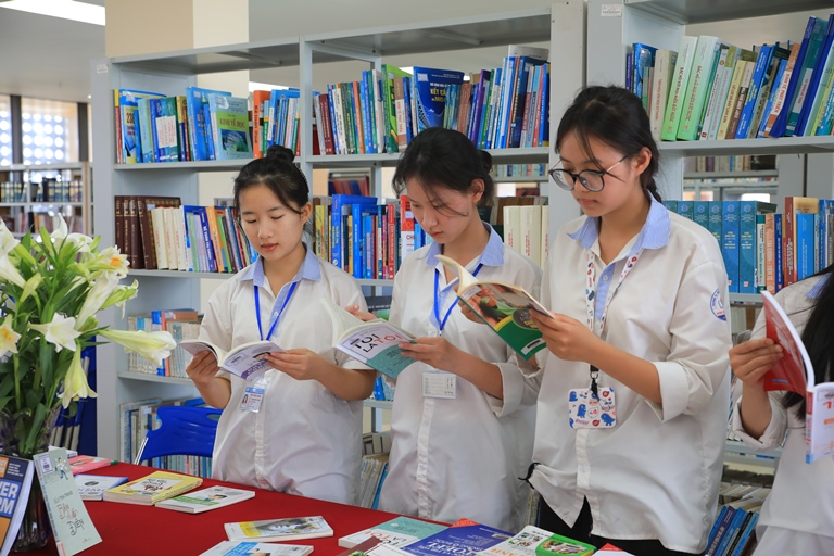 Bài diễn văn khai mạc Hưởng ứng “Ngày sách và Văn hoá đọc Việt Nam” lần thứ 3 năm 2024 & Trao giải cuộc thi “Sách hay cần bạn đọc”