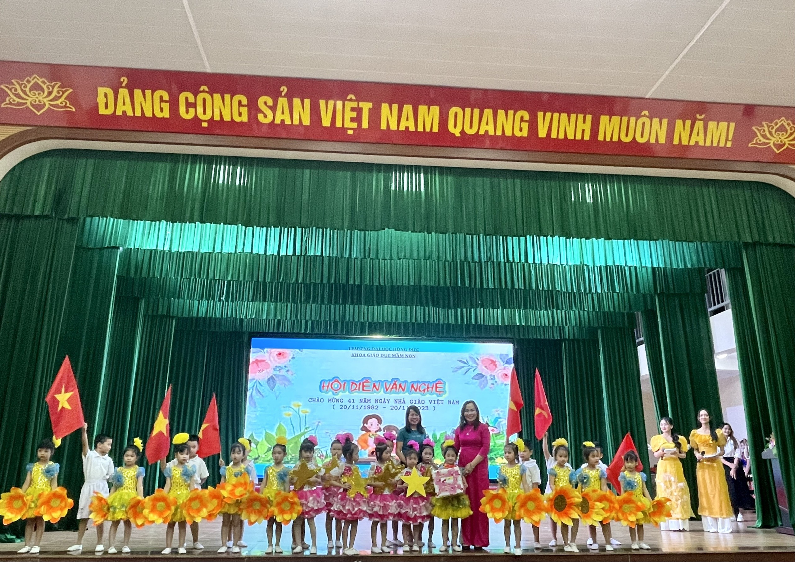 Hội diễn văn nghệ chào mừng ngày Nhà Giáo Việt Nam 20/11/2023.